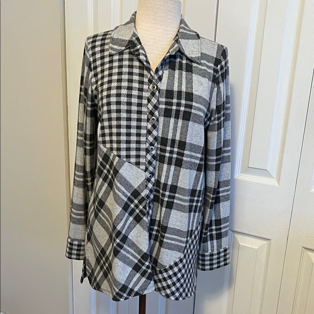 Soft Surroundings Paramour Black and White Plaid Button Down Top Size Medium